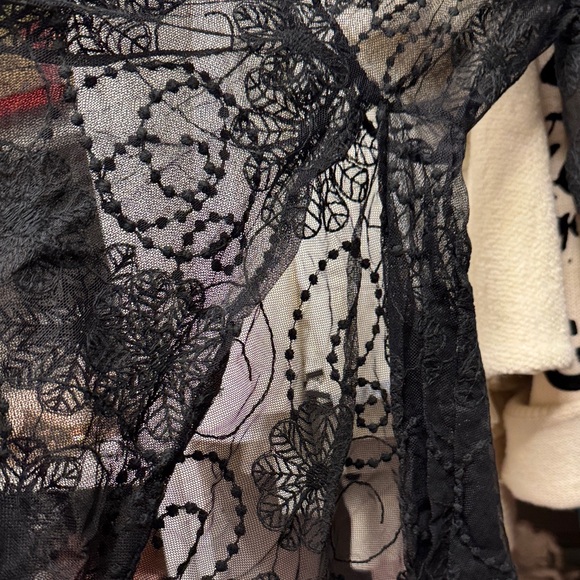 Love Stitch Sheer Black Floral Long Sleeve Lace Blouse - size M - Picture 5 of 5